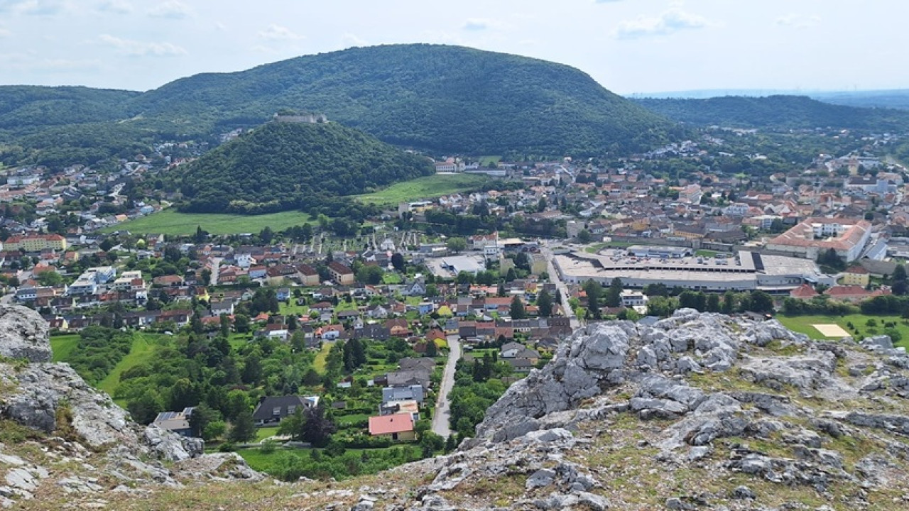 Braunsberg, Hainburg