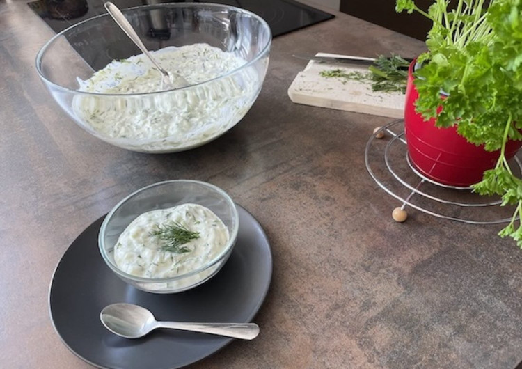 Uhorkový šalát tzatziki, rýchly a chutný recept