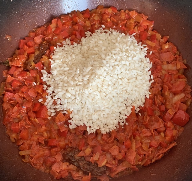 Paella s morskými plodmi: Krok 4